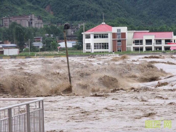 河南水災-6.jpg