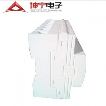電源防雷器